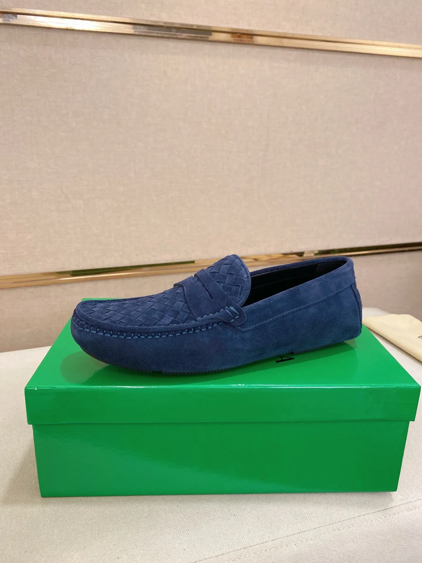 Men's shoes 💰 400💰 (Niu Li + Niu Pad) [BV] latest hot style‼ ️Casual men's shoes, uppers imported deer pattern first-layer cowhide ➕Full imported cowhide lining✔️Exquisite workmanship, excellent foot feel, special rubber soles✔️, cool and fashionable, the latest fashion, fashionable outsole, hurry up. Code number: 38-44 (can be customized to 37.45, non-refundable)